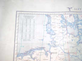 Duitse luftwaffe piloten kaart gemaakt van een soort waterbestendig canvas, rubber, zeer bijzonder