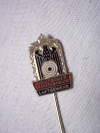 German pin shooting association silver.Duitse draagspeld Schützenbund luftgewehr zilver ges.gesch.