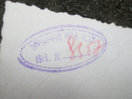 Photo German soldier wearing a Dutch helmet. Foto uit Russisch archief, Duitse soldaat met Nederlandse helm als oorlogs buit.