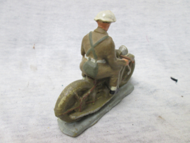 British dispatcher on motorcycle. Engelse soldaat op motor, elastolin Durso of Lineol zeer bijzonder