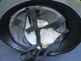 British Bobbyhelmet Derbyshire constabulary. Bobby helm politie. mooi model