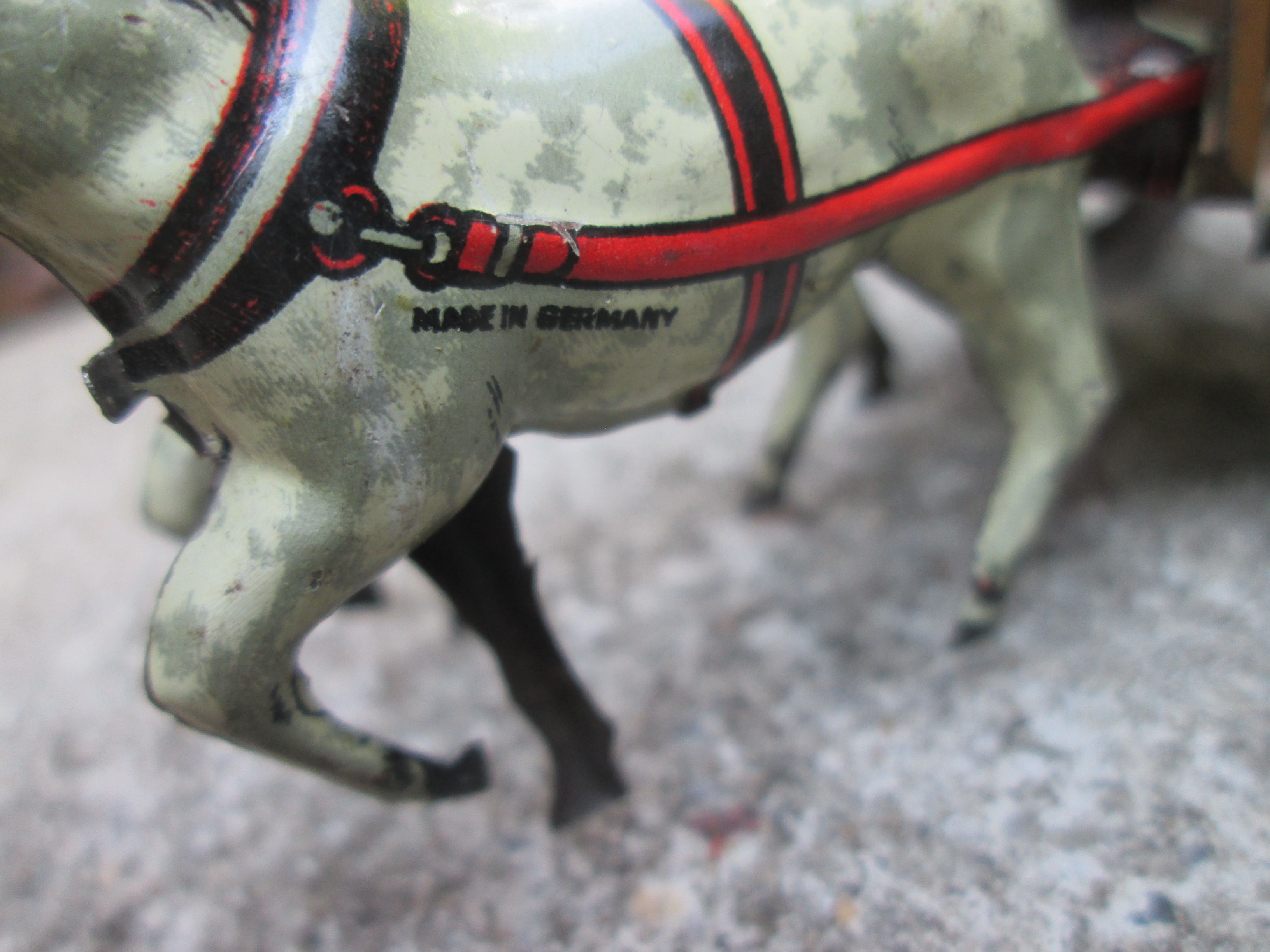 Tin toy German soldiers with canon. Blikken speelgoed, vooroorlogs, Duitse soldaten met kanon en paard en wagen. made in Germany, bijzonder stuk.