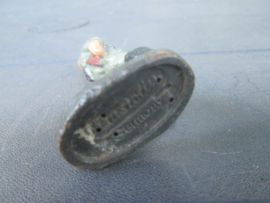 ELASTOLIN German soldier. Duitse soldaat met koffer.