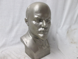 Metal buste of Lenin, Metalen buste van de Russische communisten leider Lenin, hoogte 20 cm.