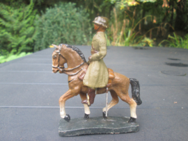 DURSO Belgium officer with sword on horse. Belgische officier op paard met lange jas en sabel.