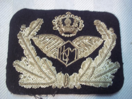 Dutch cap badge KLM airlines. Nederlands petembleem zilver borduurd KLM jaren 20- 50 zeer bijzonder.