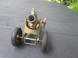German tin Hausser canon Duitse camouflage kanon met een geweldig schietmechaniek vuren en laden zeer apart. TOP