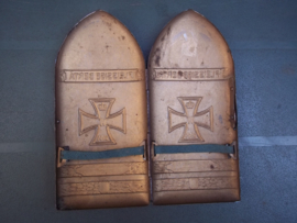 German cigarette case in the shape of the famous Bertha shell. Duits sigaretten etui in de vorm van de kogel uit de Dikke Bertha, Fleissige bertha