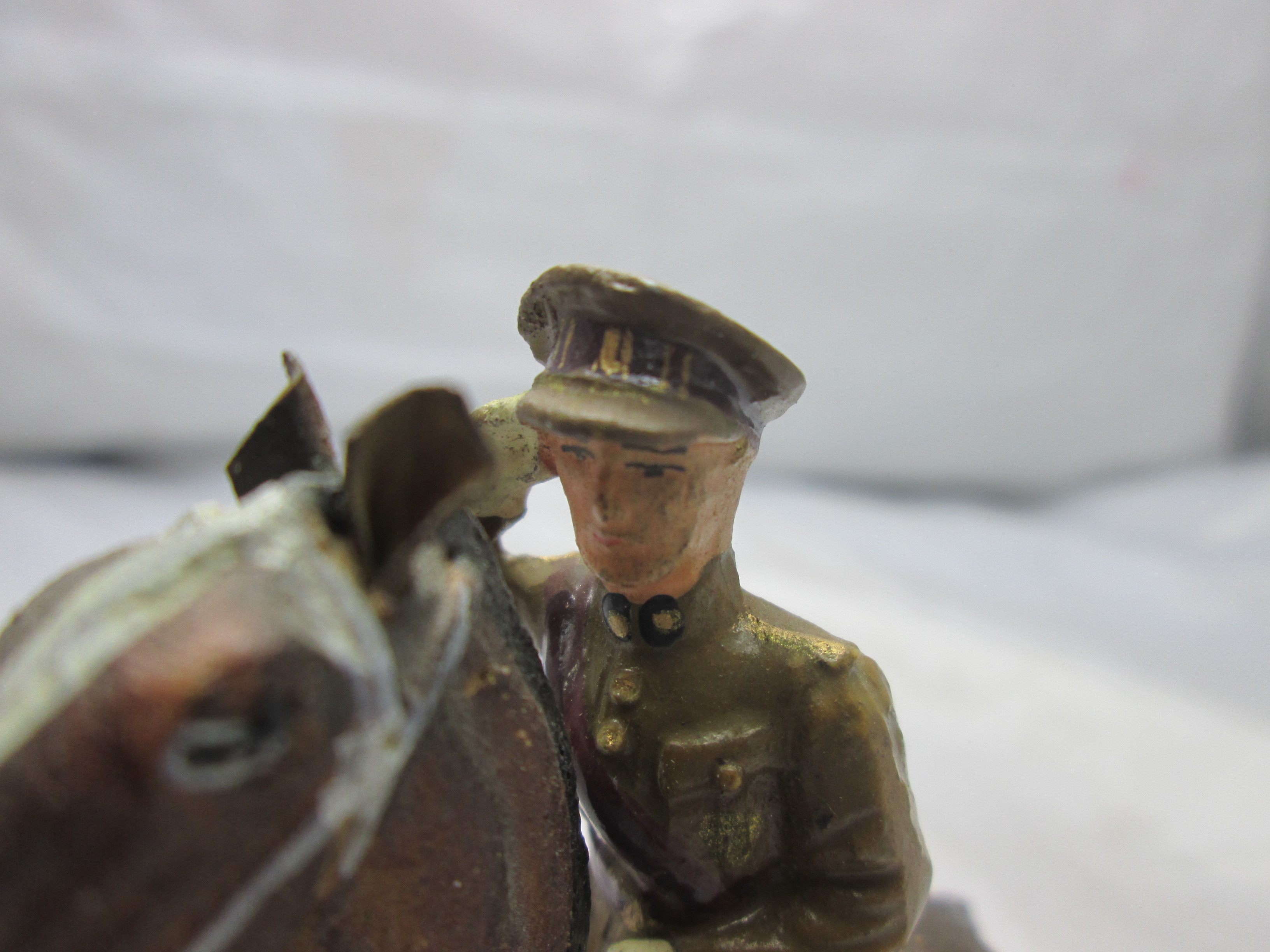 Fabrication Belge King of Belgium. FB speelgoed soldaat Belgische koning Albert te paard