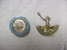 Two badges of the Observer corps, very rare. twee emblemen van het Observer corps, petembleem en memberbadge