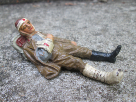 ELASTOLIN Wounded Belgium soldier, Gewonde Belgische soldaat TOP stuk zeldzaam.