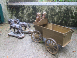 Belgische soldaten met voorraadwagen en twee paarden zeer goede staat.