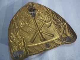 Very old helmet badge of the Russian fire brigade in the communism period. Brandweer helm embleem Rusland ten tijde van het communisme jaren 20-40.