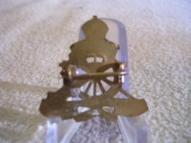 English sweetheart, Artillery regiment