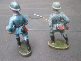 GJ / 2 French soldiers. 2 Franse soldaten met geweer en trommel.