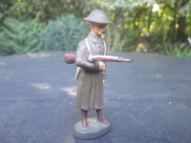 ELASTOLIN British soldier on guard, Engelse soldaat op wacht geweldig figuur goede staat.