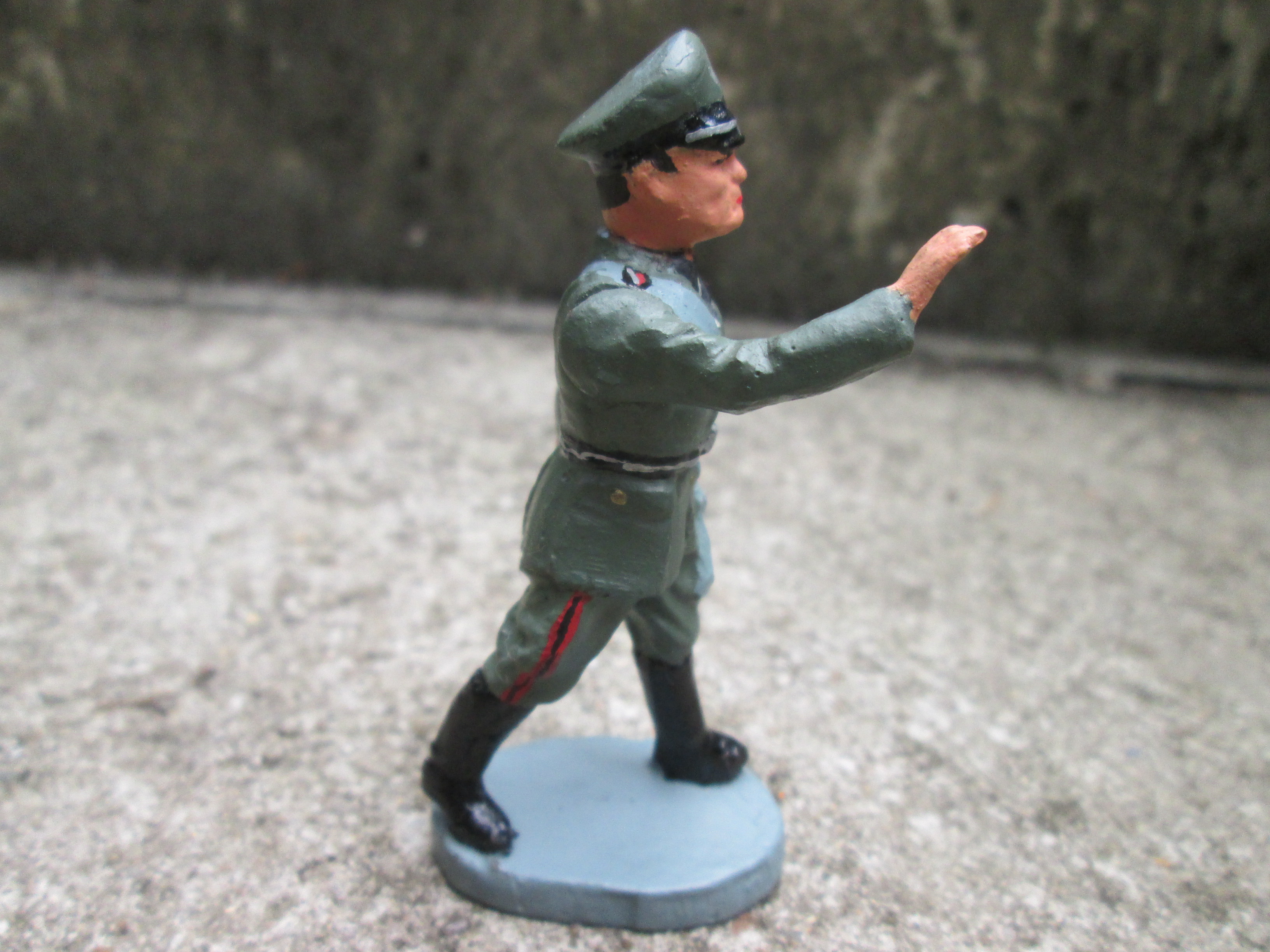 ELASTOLIN Italian dictator Mussolini, with moving arm. Elastolin Italiaanse leider Mussolini met bewegende arm, goede staat