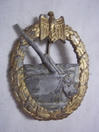 German Coastal Artillery war badge 1941, no maker. Duits Kust artillerie medaille zonder maker, mooie speldinzetting.