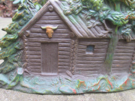 Elastolin/ Lineol barn with trees. jachthuis of schuur met bomen als decoratie.