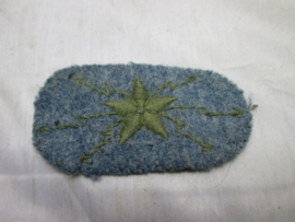 French qualification badge poilu Signal corps. Frans mouwembleem voor op het horizonblauwe uniform verbindingsdienst. zeer nette staat.