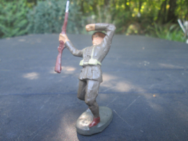 ELASTOLIN British soldier hit Engelse soldaat getroffen.