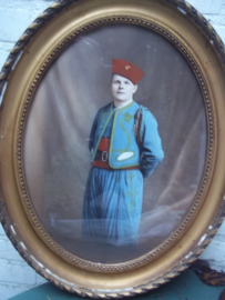 Photograph coloured Zouave soldier. Ingekleurde foto van een Zouaaf.