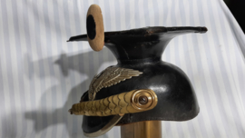 German Ulanen Tschapka. Duitse Tschapka model 1867 van het 2.Gef. 3. Garde regiment Ulanen, vroeg model. Pruisische garde adelaar zilver kleurig, met etiket van ULAN RIECK met WAFFEN Nr. 69. goede staat.
