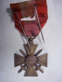 French medal croix de guerre Theatres d` Operations Exterieurs.Franse medaille voor gevechten buiten Europees Frankrijk TOE