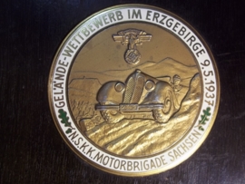 German plaque NSKK, very rare. Duitse plaquette met emaille van de NSKK, diameter 9 cm. NSKK Motorbrigade Sachsen, Gelande Wettbewerbfahrt  in Erzgegirgte 9-5-1937