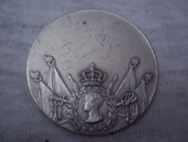 Dutch badge plaque.Nederlandse penning zilverkleurig Grenadier met bazuin, mooie afbeelding.