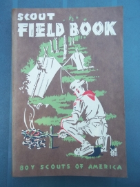 SCOUT FIELD BOOK, met vele afbeeldingen