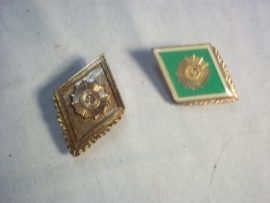East-germany qualification badge Schutzpolizei. DDR NVA politie embleem 2 stuks