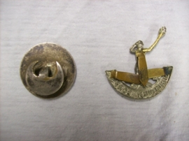 Two badges of the Observer corps, very rare. twee emblemen van het Observer corps, petembleem en memberbadge