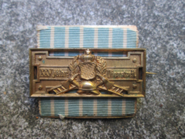 Bayerische Feuerwehr Ehrenzeichen 1884- 1904 -- 25 Jahre Dienstzeit maker Weiss&co München. Vuurverguld herinneringsmedaille Brandweer decoratief stuk.