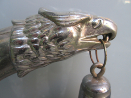 Duitse militaire lyra, met 2 kleurige paardenstaart, adelaar en adelaarskoppen, compleet met houten handvat en muziekplaatjes, zeldzaam stuk gebruikt door Wehrmacht en Reichswehr. jaren 30-40. Berlijns zilver.