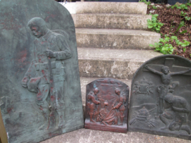 German memorial plaque. Duitse grafplaat van rood koper voor in een huis altaar ter herinnering aan de gesneuvelde. zeer nette plaat Dem Toten Helden ein Gebet. 25 bij 32 cm. leuke voorstelling TOP