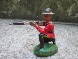 DURSO Canadian mountain police. Canadese Mountain politie in rood uniform.