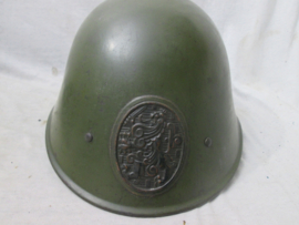 Dutch helmet M-1934, Nederlandse staalhelm model 1934 in een zeer nette staat.