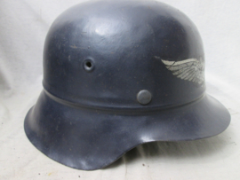 German helmet of the air raid defense, very hard to find model M-1942. Duitse luftschutzhelm model 1942, moeilijk te vinden model helm met decal en binnenwerk, Zeldzaam stuk.