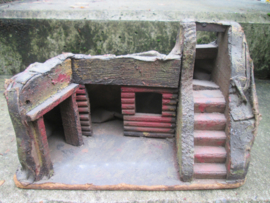 German made Military trench. Duitse makelij een Militaire commando post gevechtsstelling, zeer nette staat.