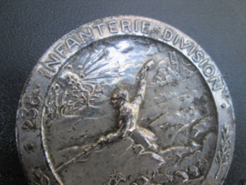 German plaque. Duitse penning 5 cm. 238e Infanterie Division 1917/ 1918, gebruikte staat doch moeilijk te vinden. Siegfried front, Arras,  Flanders Artois ,Antwerpen Maas stellung. 