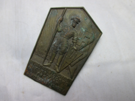 German tinnie, rally badge, Duitse tinnie, HJ. 1. Anhaltisches Hitler- Jugend Treffen Bernburg 14/15- 10-1933. Nice early tinnie, mooie vroege veranstaltungs abzeichen
