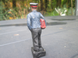 LEYLA civilian with briefcase. man met pet en aktetas.