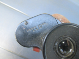 US binoculars. US Naval Gun Factory optical shop, Rochester NY, Signal Corps US Army. Amerikaanse verrekijker nette staat mooi gemarkeerd met leer bescherming.