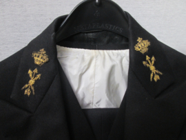 Nederlands uniform jasje gala, met broek en gillet. officier Marconist, verbindingen zeer net uniform.