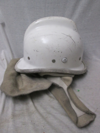 Dutch fire helmet, Nederlandse brandweerhelm jaren 70.