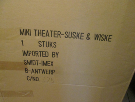 Poppenkast, Mini theater Suske en Wiske, Belgische stripfiguren, welke je kon krijgen door een spaaractie van het wasmiddel DASH, compleet in de originele doos.