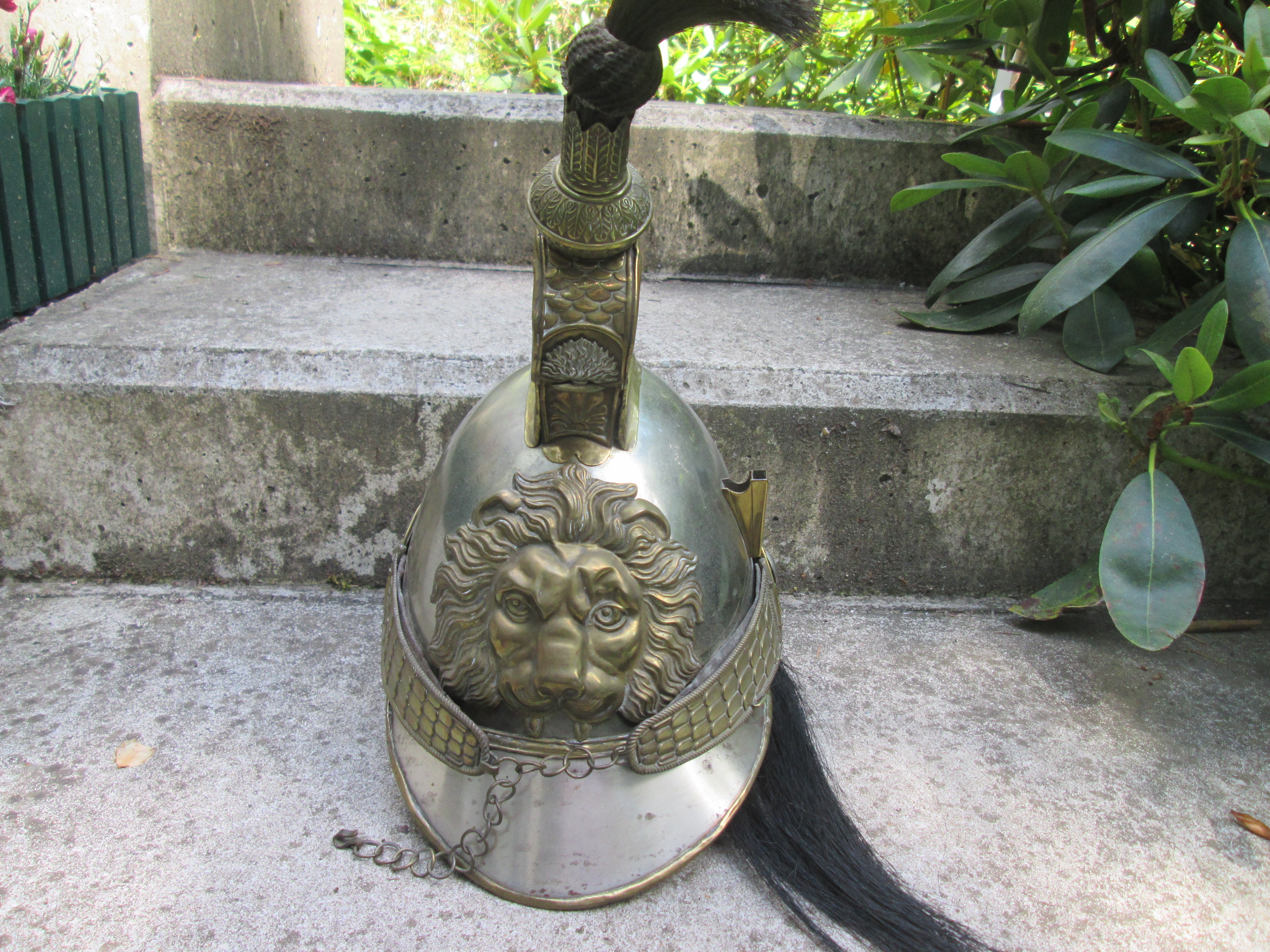 Belgium Dragoner helmet M/1848 complete with original innerliner. Belgische kurassiers/ Dragoner helm mooi gemarkeerd met origineel binnenwerk wat zwaarder model zeldzaam stuk.