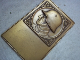 German plaque not used, soldier with helmet.Duitse plaquette, nooit gebruikt. brons soldaat met helm Model 1916.