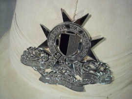 Pith helmet of the Malta Police, with silver chain badge and spike. hard to find. Tropen helm Malra Politie met zilveren ketting embleem en spits, en brief dat je hem mag hebben, zeer zeldzaam item, MG = Maltese Government.